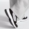 05113686-C7AC-41D3-805B-0DF54CDD9AF0.jpg "B25" Sneaker