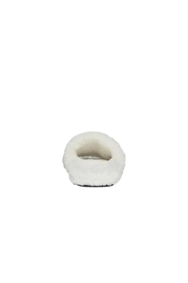 3_4c233191-a470-451a-96ac-39997966fb69.jpg BAL - FUR SLIDES