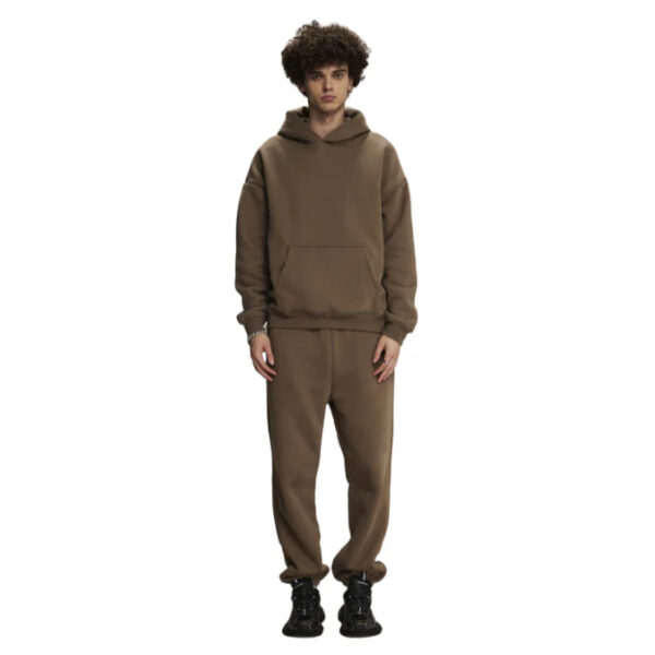50_1c07a51c-574e-403d-8a49-f1af097eb856.jpg AVELURE HOODED TRACKSUIT