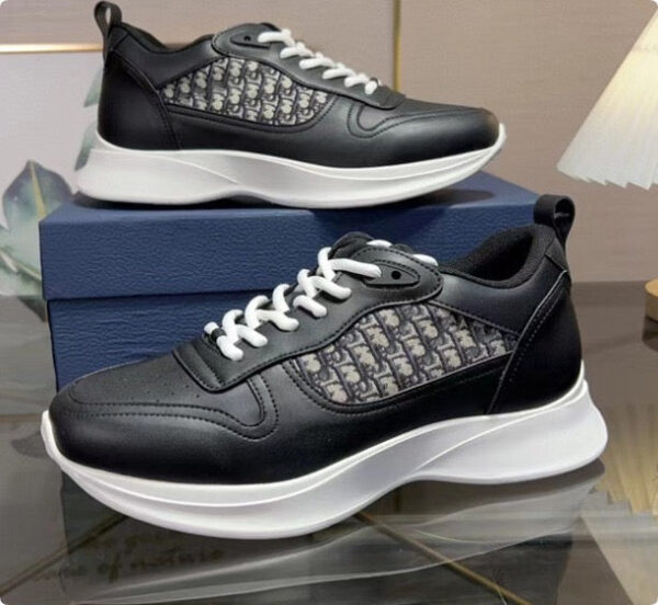 6f234766-3559-4453-a3bf-9ea243603da7.jpg "B25" Sneaker