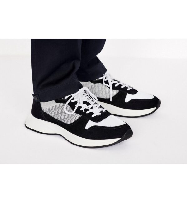 A10EDB9B-7A92-4CD6-9AF0-A0DBB16769A4.jpg "B25" Sneaker