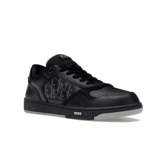 "B27" Low Sneaker