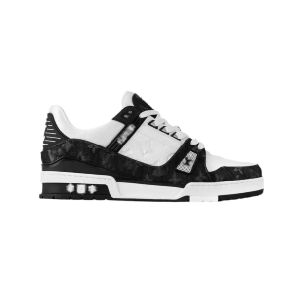 C49C9D44-5F19-4557-8E51-12426B929F14.png "VL" Trainer Sneaker