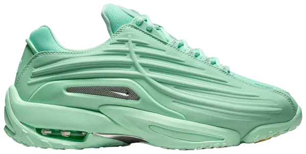 "Hot Step" Sneaker