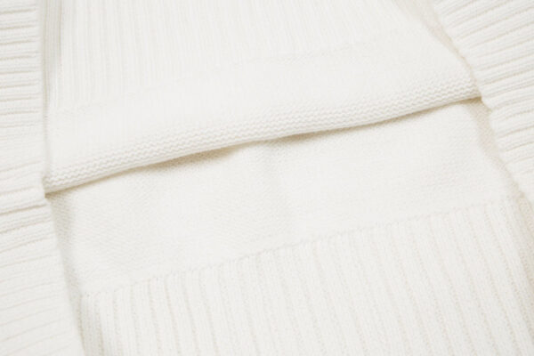 O1CN01JUVc4m1hIqGjl0LZK__2216722454255-0-cib.jpg "Heart" - Sweater