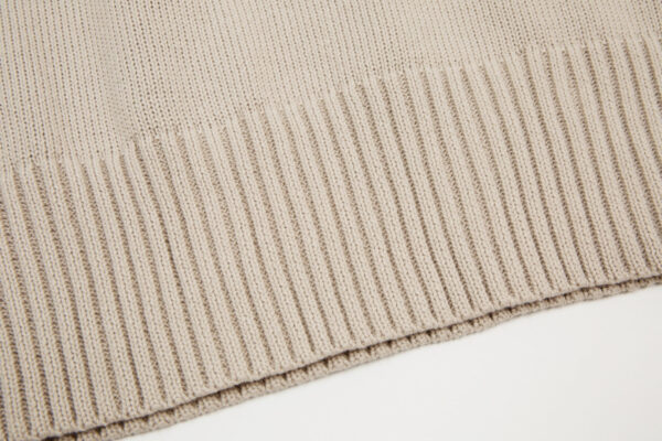 O1CN01Mkr7x01hIqGibXOlg__2216722454255-0-cib.jpg "Heart" - Sweater Cream