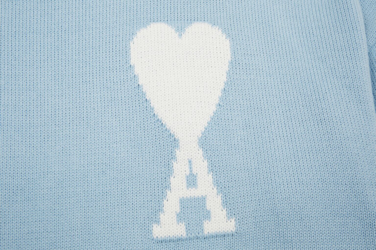 "Heart" - Sweater Babyblue – Ansicht 3